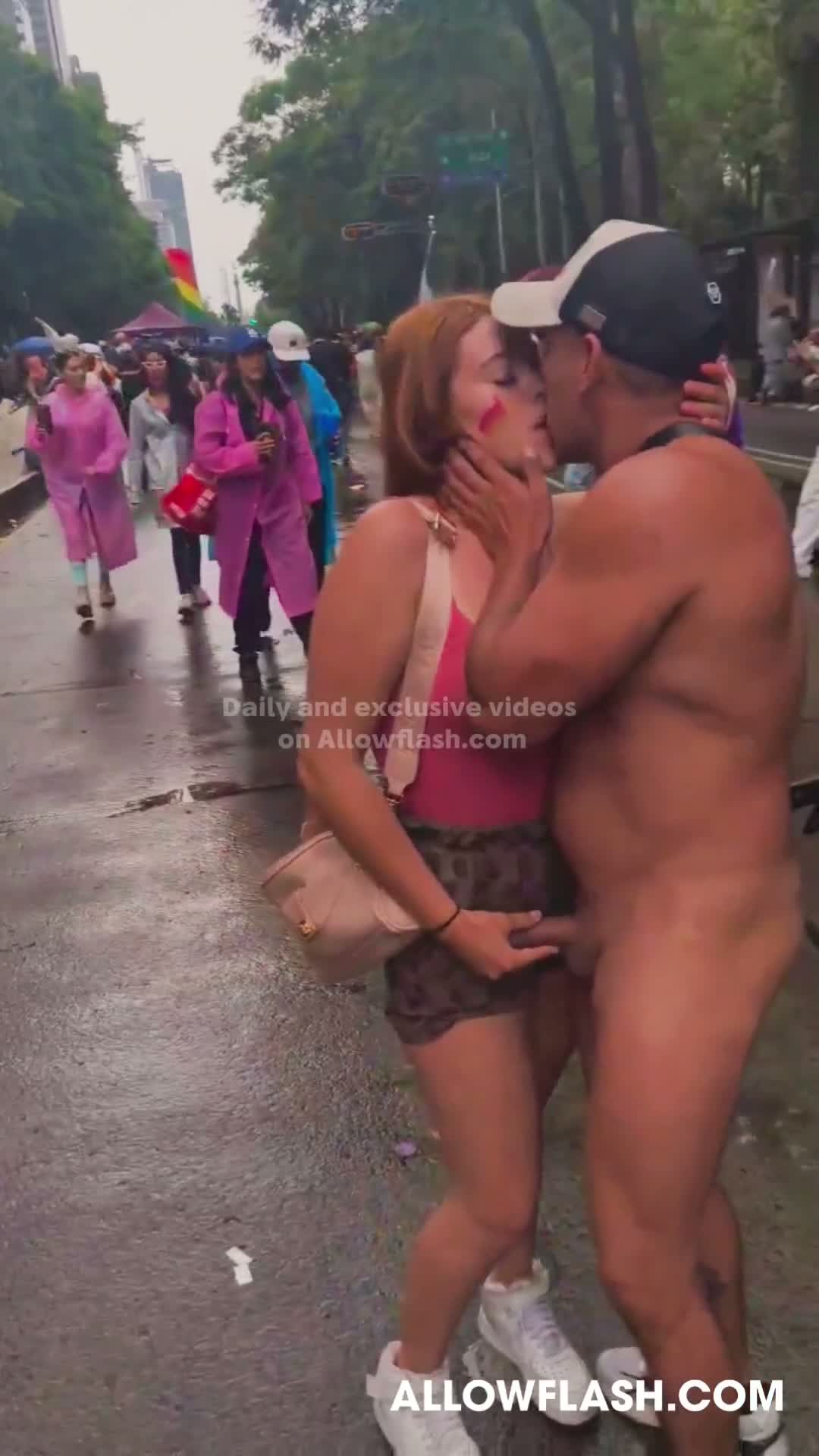Lesbian Amateur Big Dick Flashing Surprise