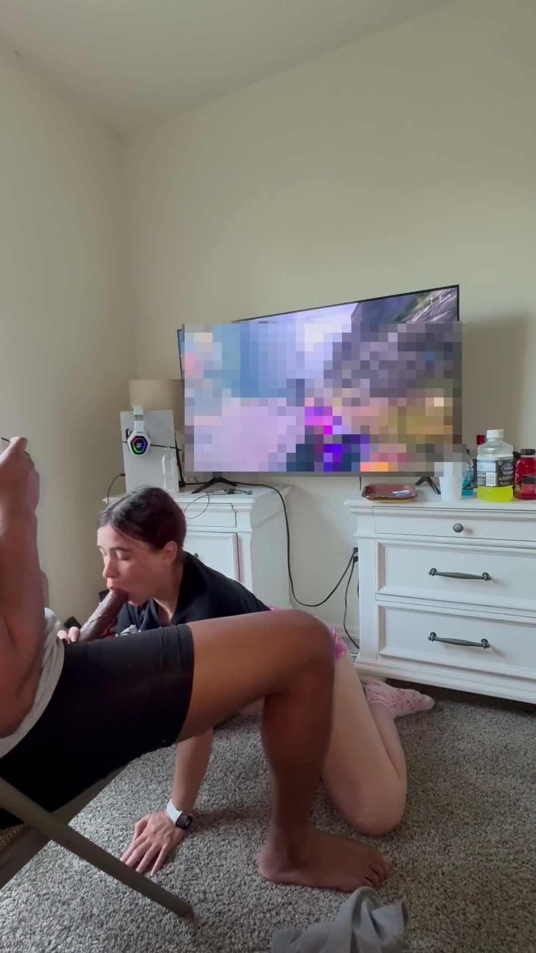 Amateur Brunette Big Dick Blowjob Tease