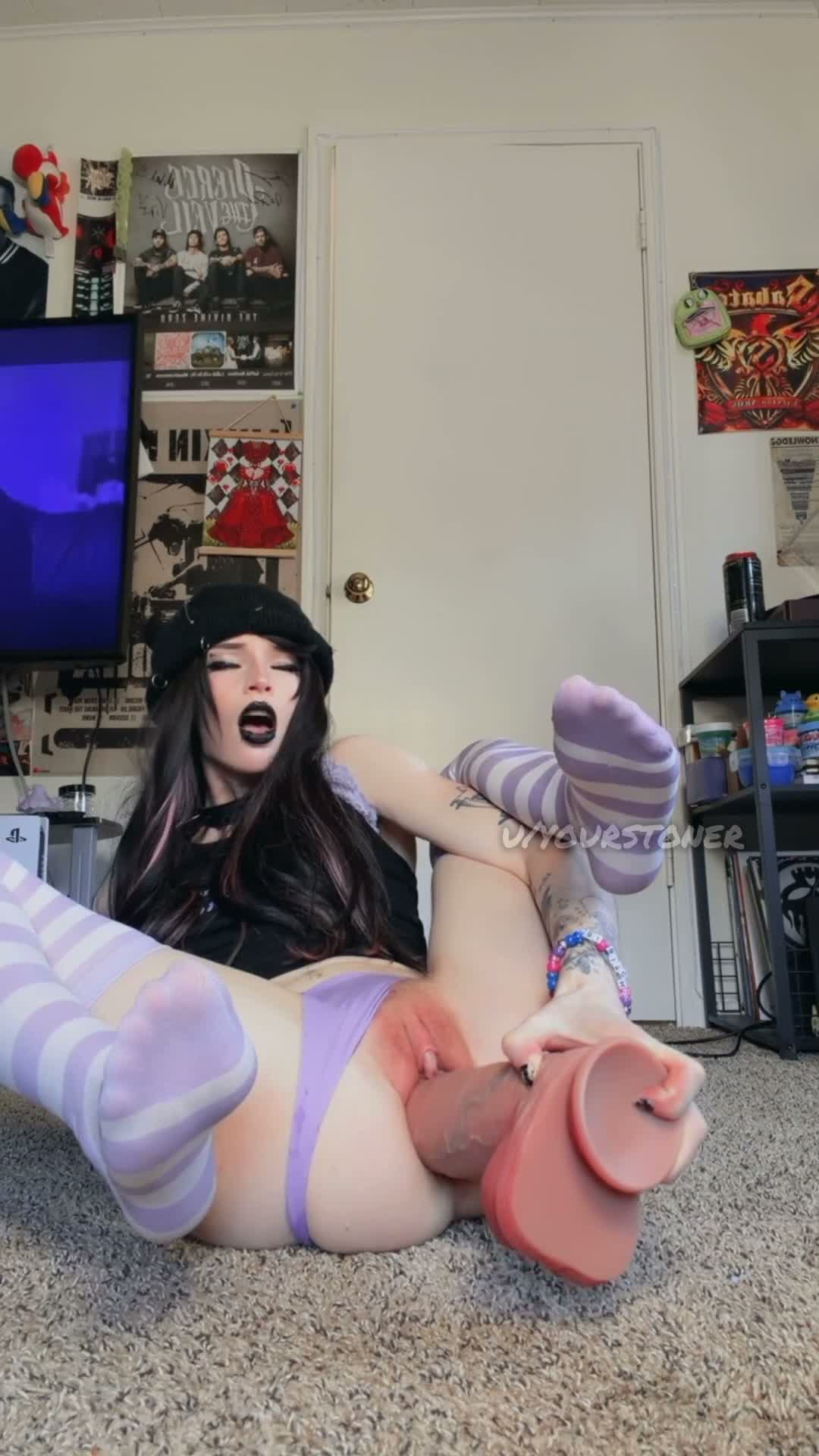 Goth Hardcore, Massive 24/7 Dildo Fun