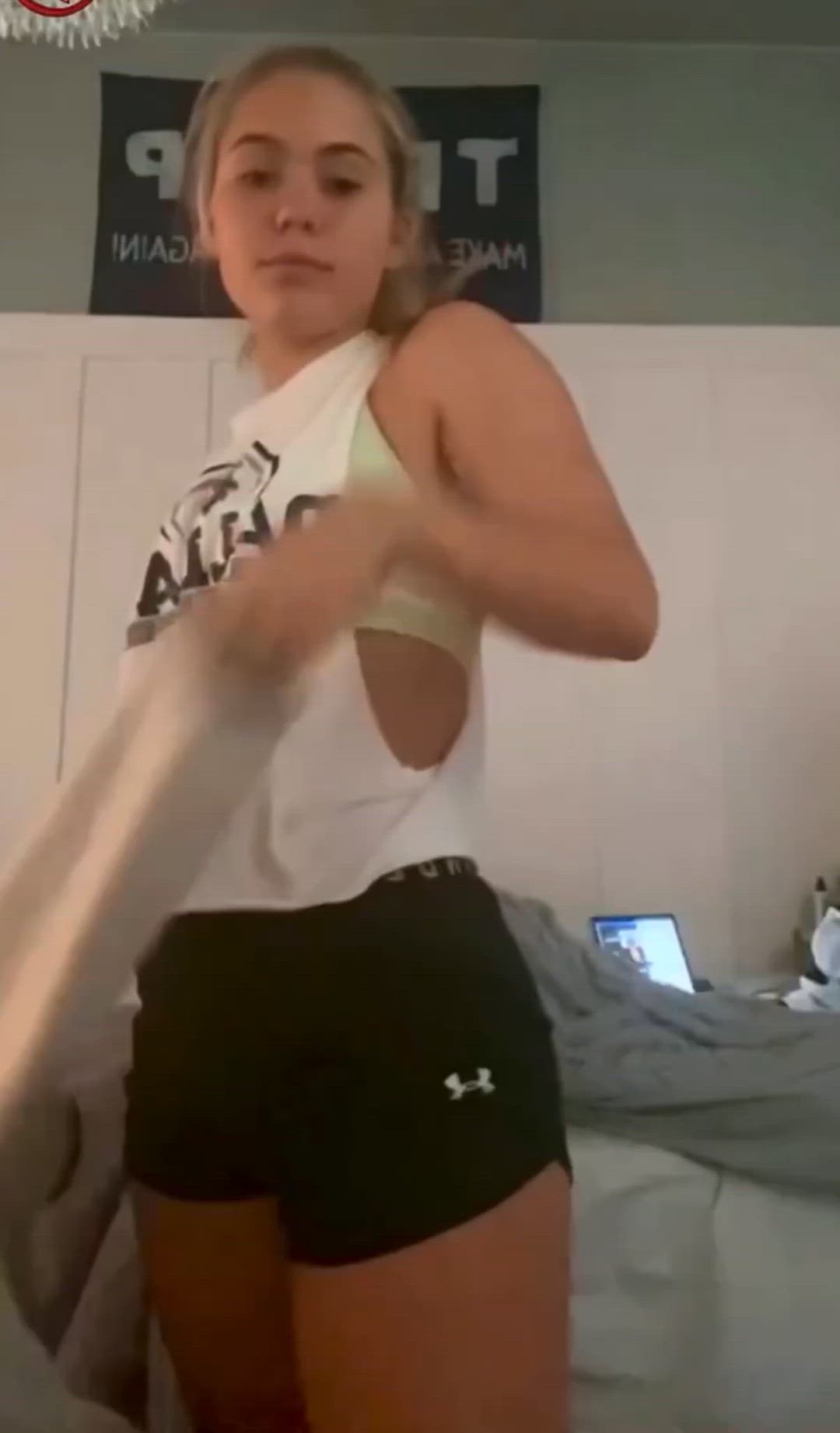 College Ass Bubble Butt Striptease